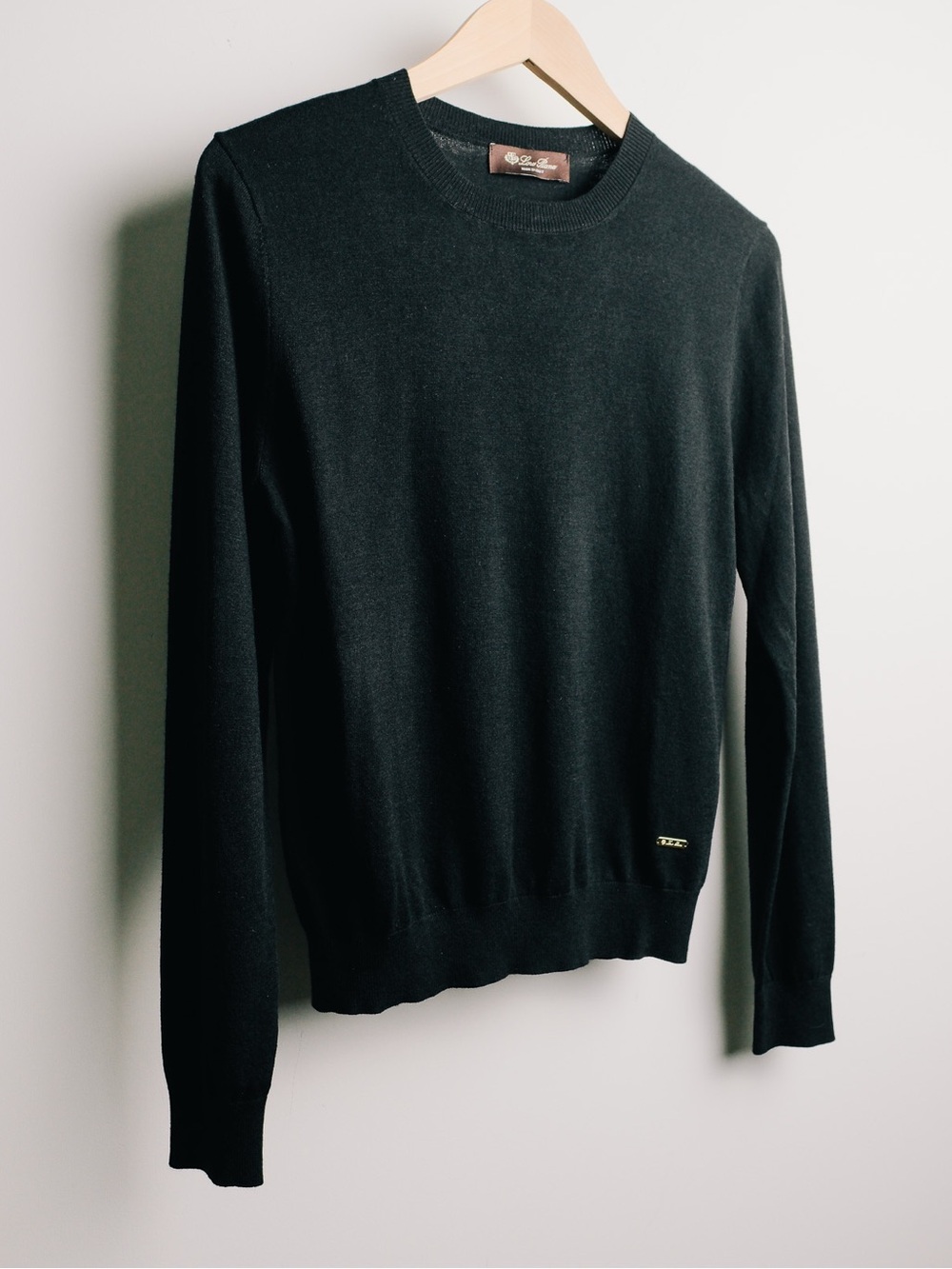 Loro Piana 100% Wool Black Crewneck Sweater Made in Italy - Picture 2 of 10